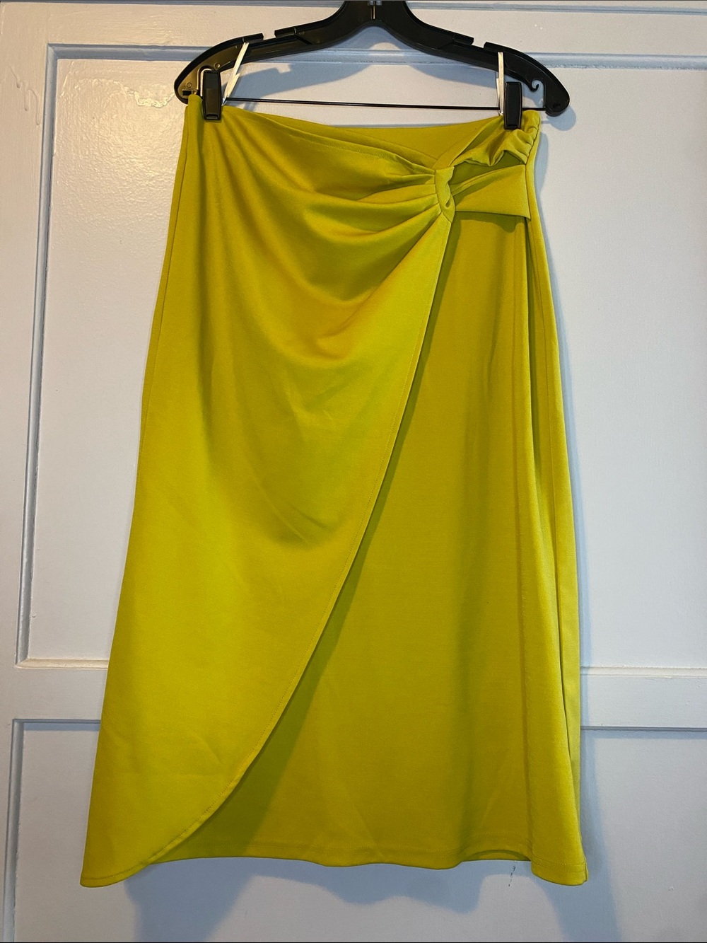 Kate Kasin Mustard colored faux wrap skirt with Knot-Detail NWT